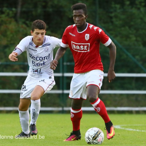 Birama TOURE tekent bij de Rouches